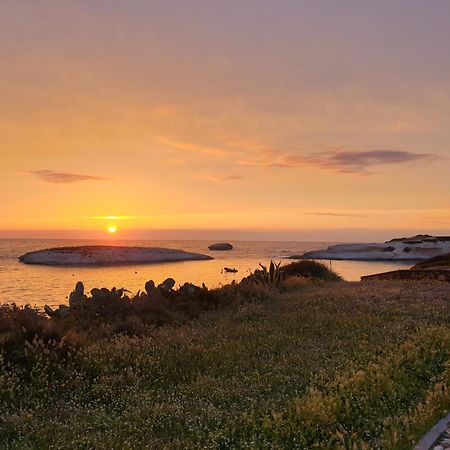 Mare Lughente Bed & Breakfast S'archittu Bagian luar foto
