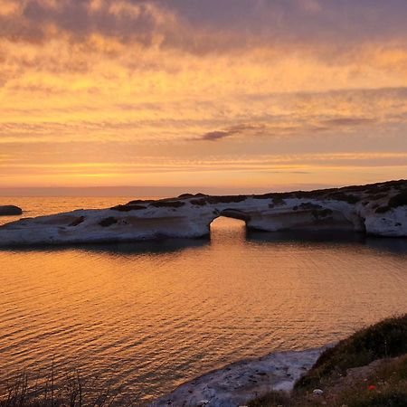 Mare Lughente Bed & Breakfast S'archittu Bagian luar foto