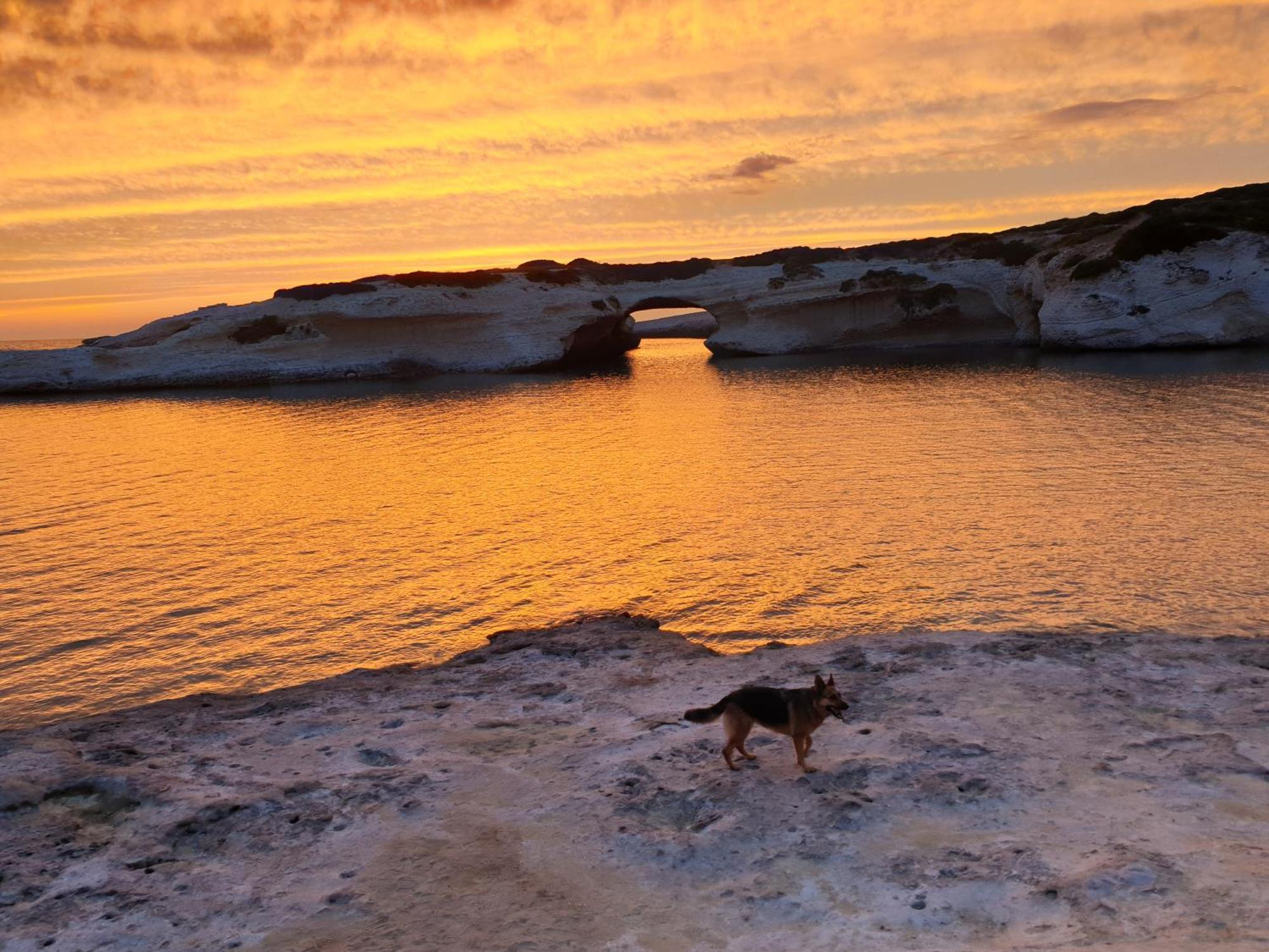 Mare Lughente Bed & Breakfast S'archittu Bagian luar foto