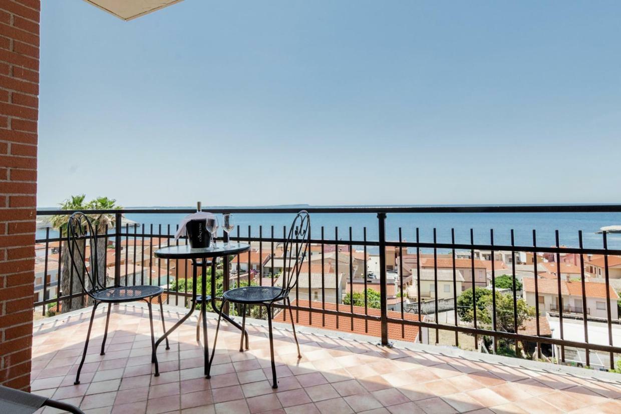 Mare Lughente Bed & Breakfast S'archittu Bagian luar foto