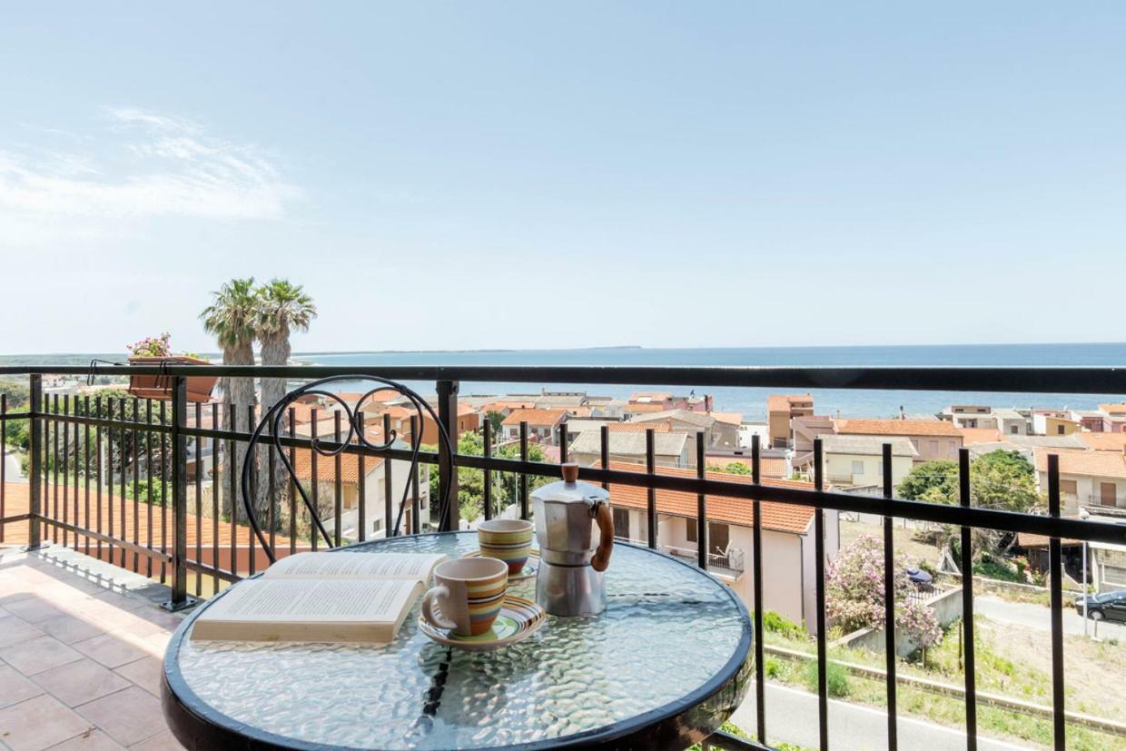 Mare Lughente Bed & Breakfast S'archittu Bagian luar foto