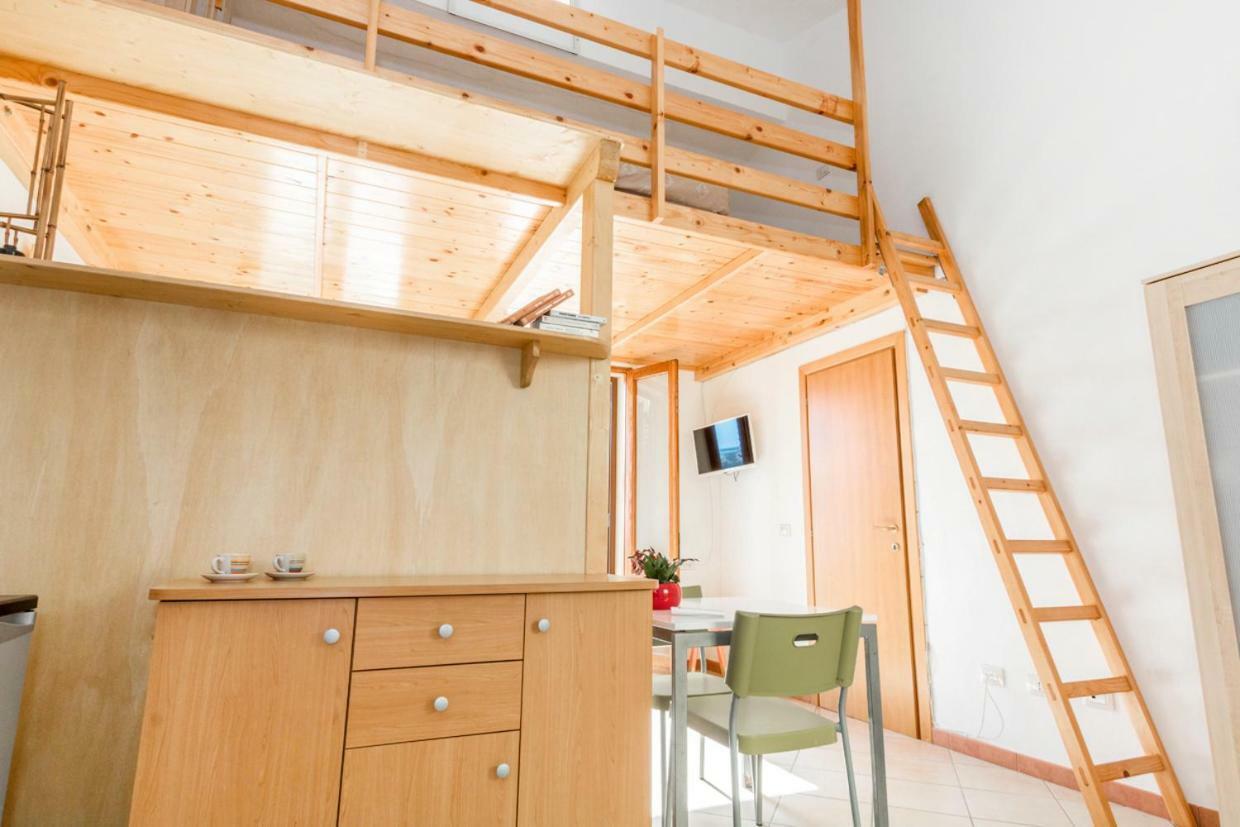 Mare Lughente Bed & Breakfast S'archittu Bagian luar foto