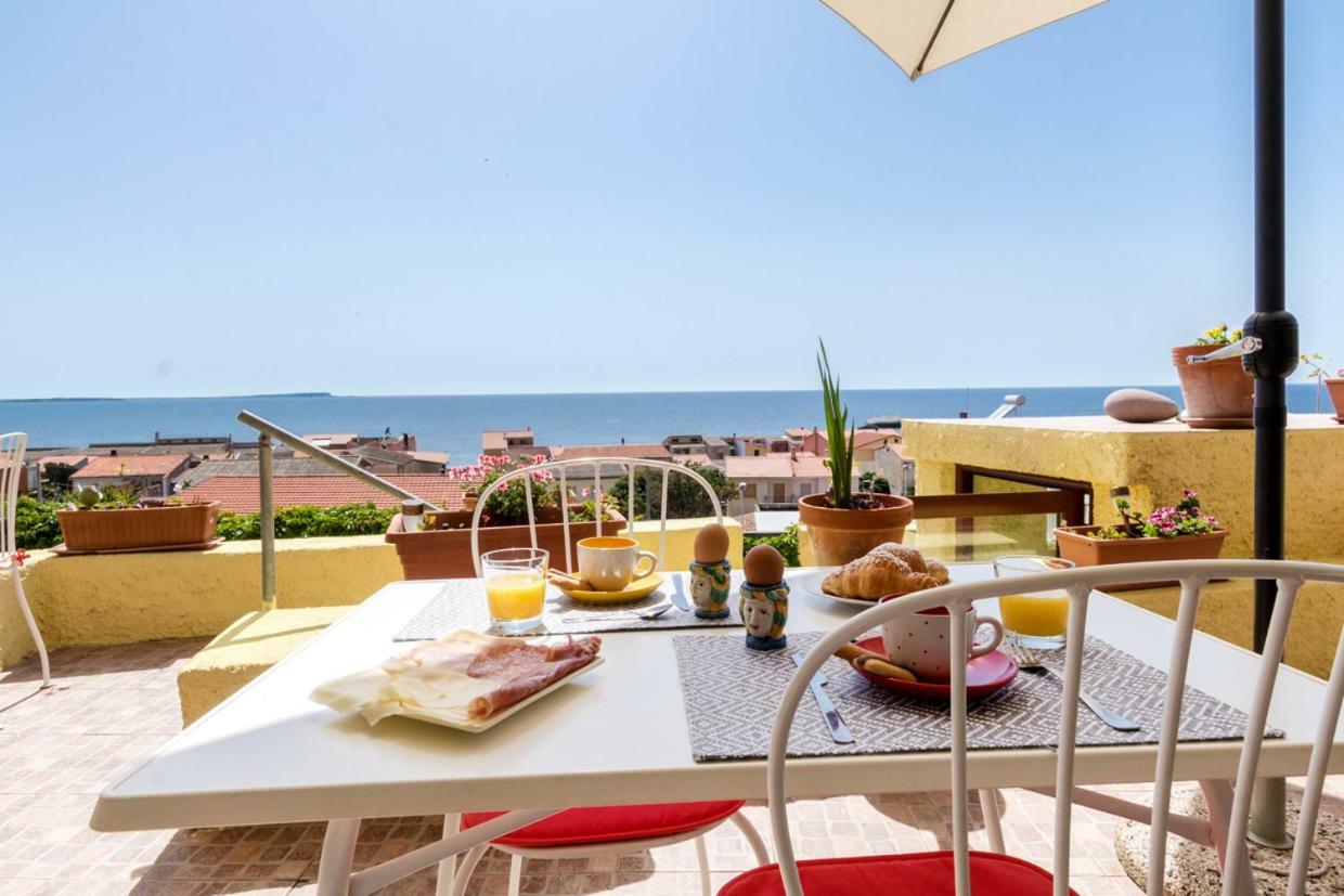Mare Lughente Bed & Breakfast S'archittu Bagian luar foto