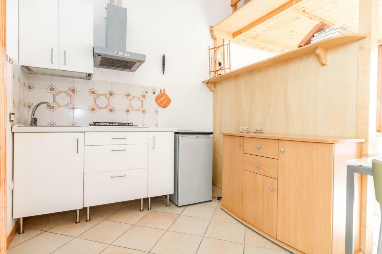Mare Lughente Bed & Breakfast S'archittu Bagian luar foto